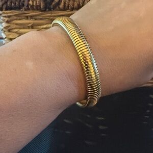Unknown brand Costume gold coil bangle bracelet